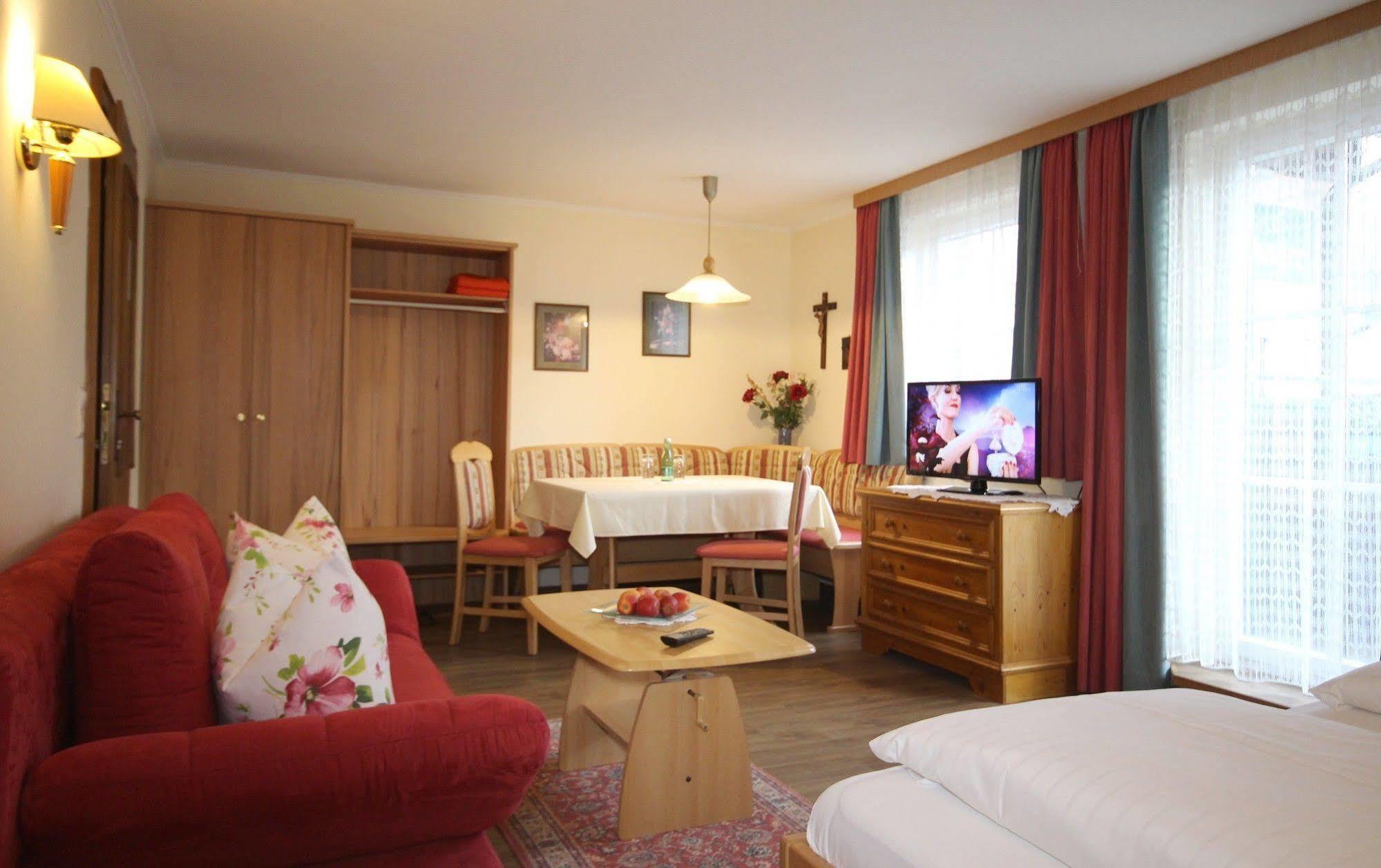 Hotel-Garni Schernthaner Sankt Gilgen Exteriér fotografie