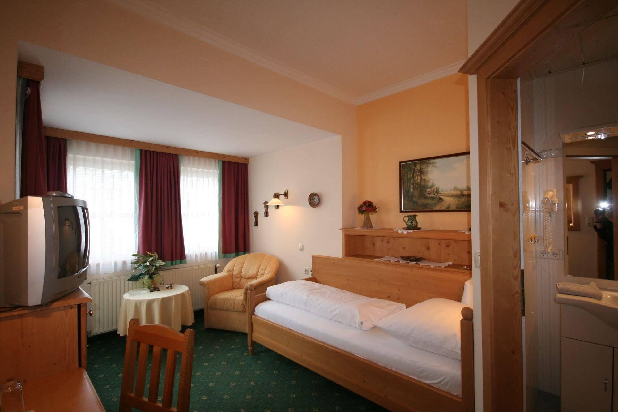Hotel-Garni Schernthaner Sankt Gilgen Exteriér fotografie